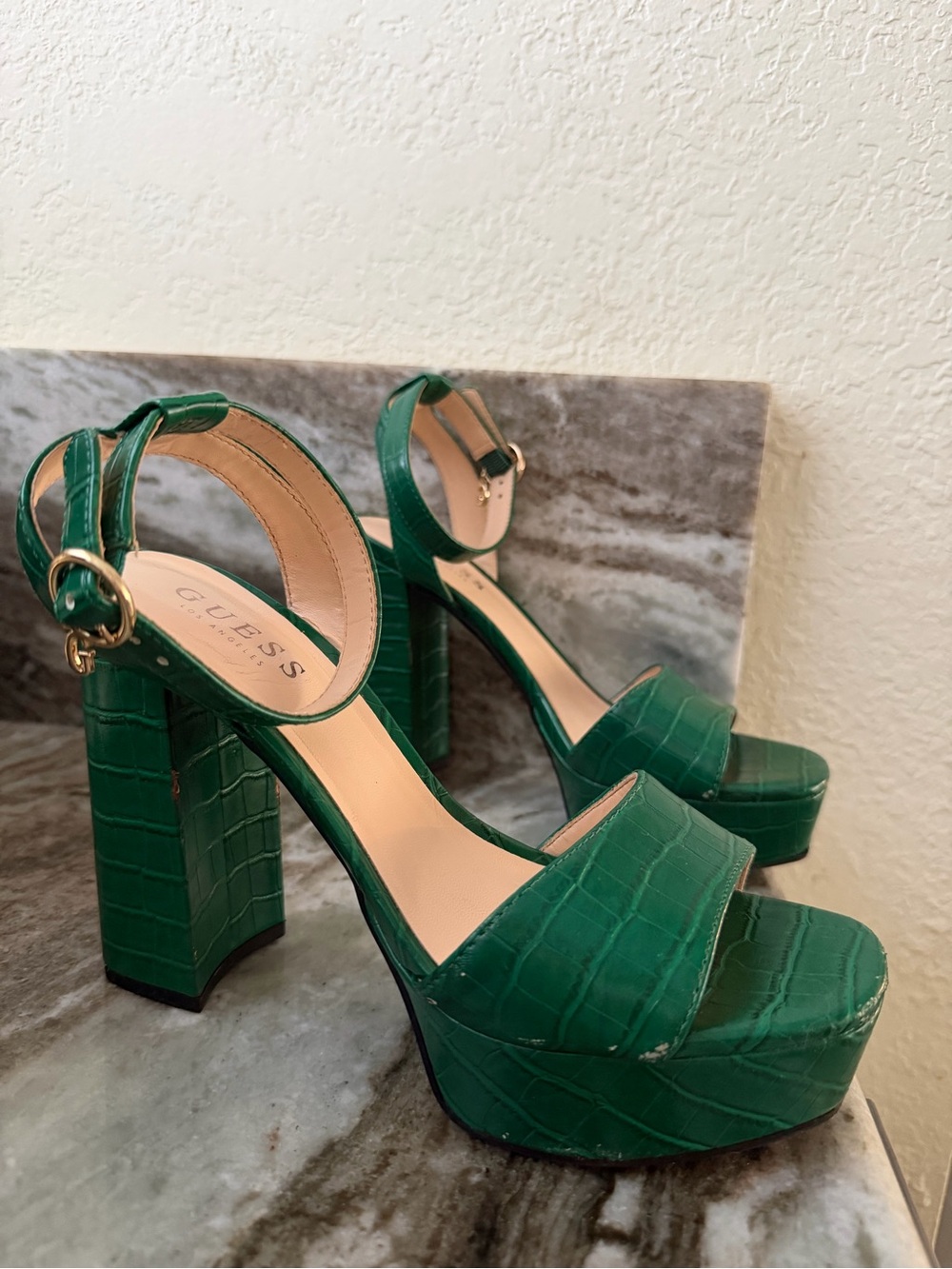 GUESS Green Croc-Embossed Platform Heels